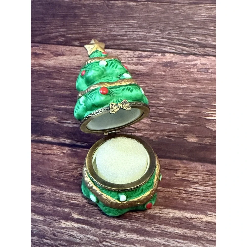 Vintage Hand Painted Ceramic Green Christmas Holiday Tree Gold Star Trinket Box